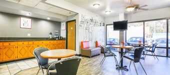 OYO Townhouse Inn Jacksonville near Little Rock Air Force Base