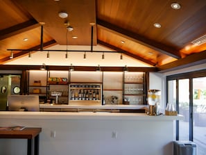 Bar (in der Unterkunft)