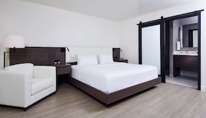 Hochwertige Bettwaren, Pillowtop-Betten, Zimmersafe, Schreibtisch