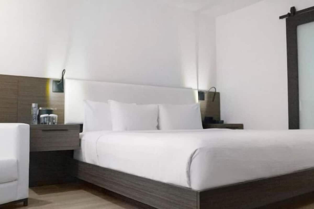 Premium bedding, pillow-top beds, in-room safe, desk