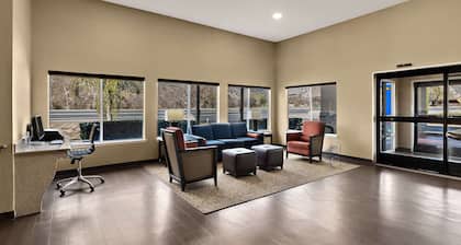 Comfort Inn & Suites Sequoia/Kings Canyon