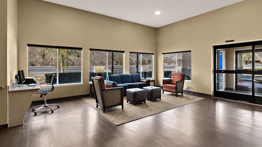 Comfort Inn & Suites Sequoia/Kings Canyon