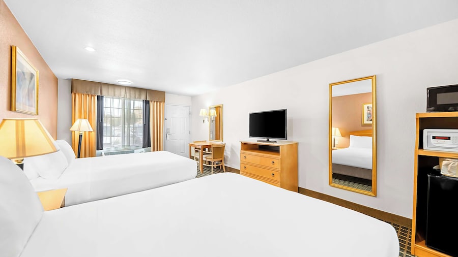 SureStay Plus Hotel by Best Western San Jose Central City