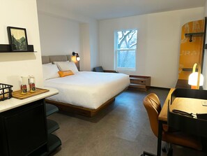 Caja de seguridad en la habitación y escritorio 