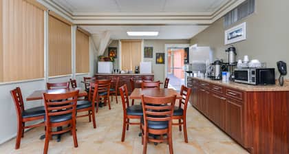 Americas Best Value Inn Sarasota Downtown
