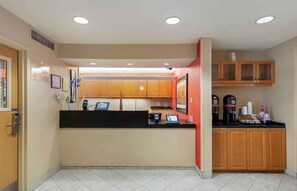 Lobby - Extended Stay America Select Suites Atlanta Buckhead (Atlanta)