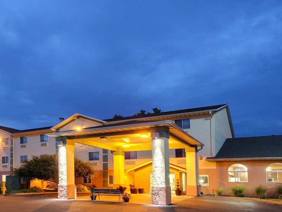 Front of property - evening/night