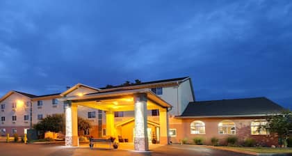 Baymont by Wyndham Galesburg
