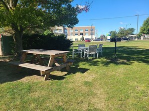 BBQ/picnic area