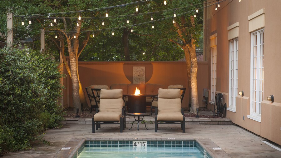 Hampton Inn New Orleans-St. Charles Ave./Garden District