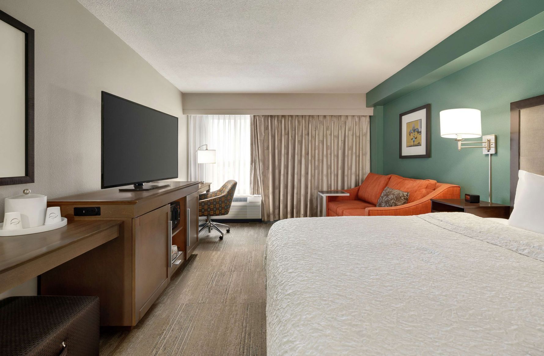 Hypo-allergenic bedding, in-room safe, desk, laptop workspace