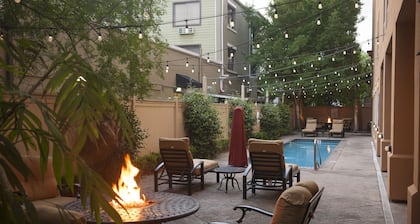 Hampton Inn New Orleans-St. Charles Ave./Garden District