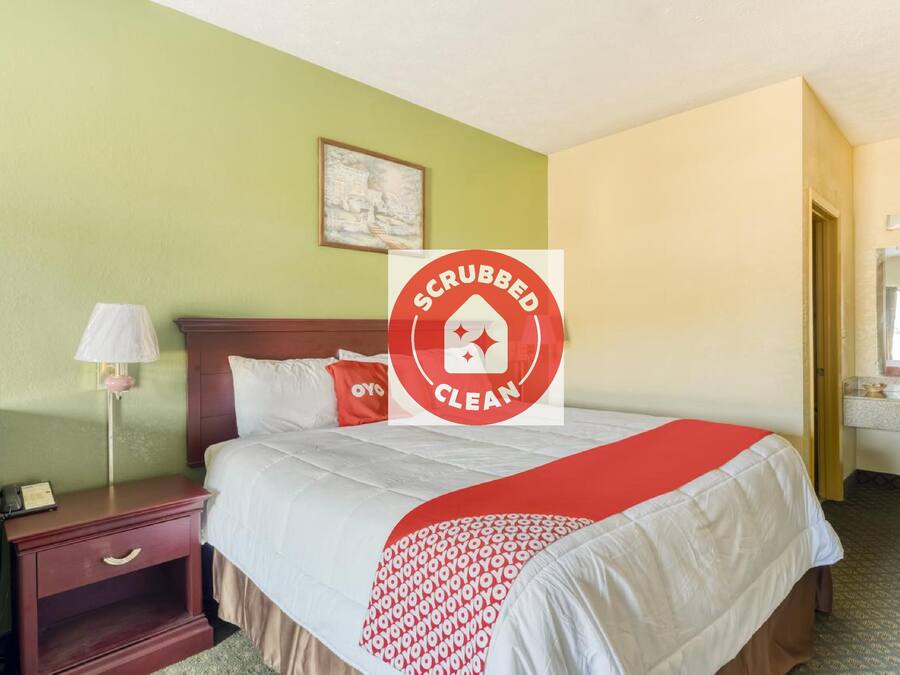 Individually furnished, desk, free WiFi, bed sheets