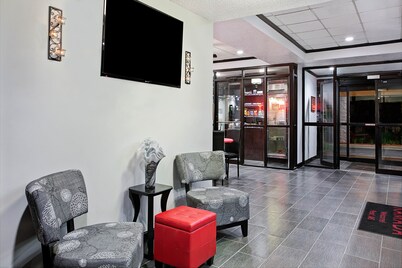 Ramada by Wyndham Pearl/Jackson Airport