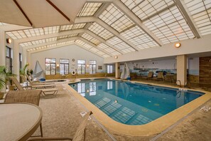 Indoor pool, pool loungers