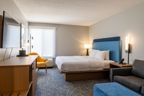 Living area - Hampton Inn Portsmouth Central (Portsmouth)