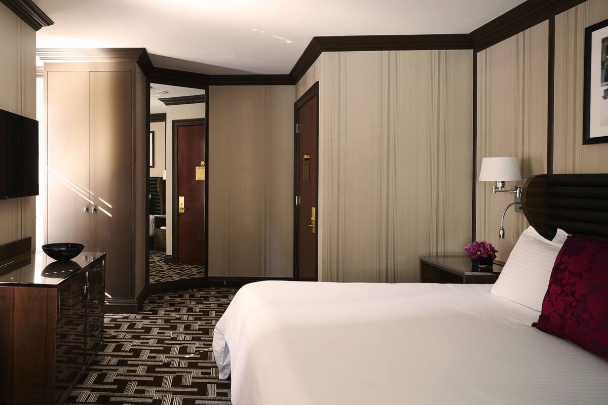 Frette Italian sheets, premium bedding, down comforters, pillowtop beds