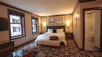 Suite junior, vista a la ciudad | Sábanas italianas Frette, ropa de cama de alta calidad y edredón