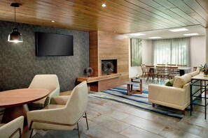 Lobby - Fairfield by Marriott Inn & Suites Asheville Outlets (Asheville)