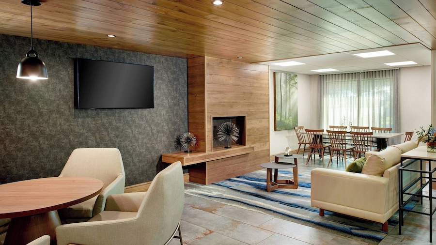 Fairfield by Marriott Inn & Suites Asheville Outlets