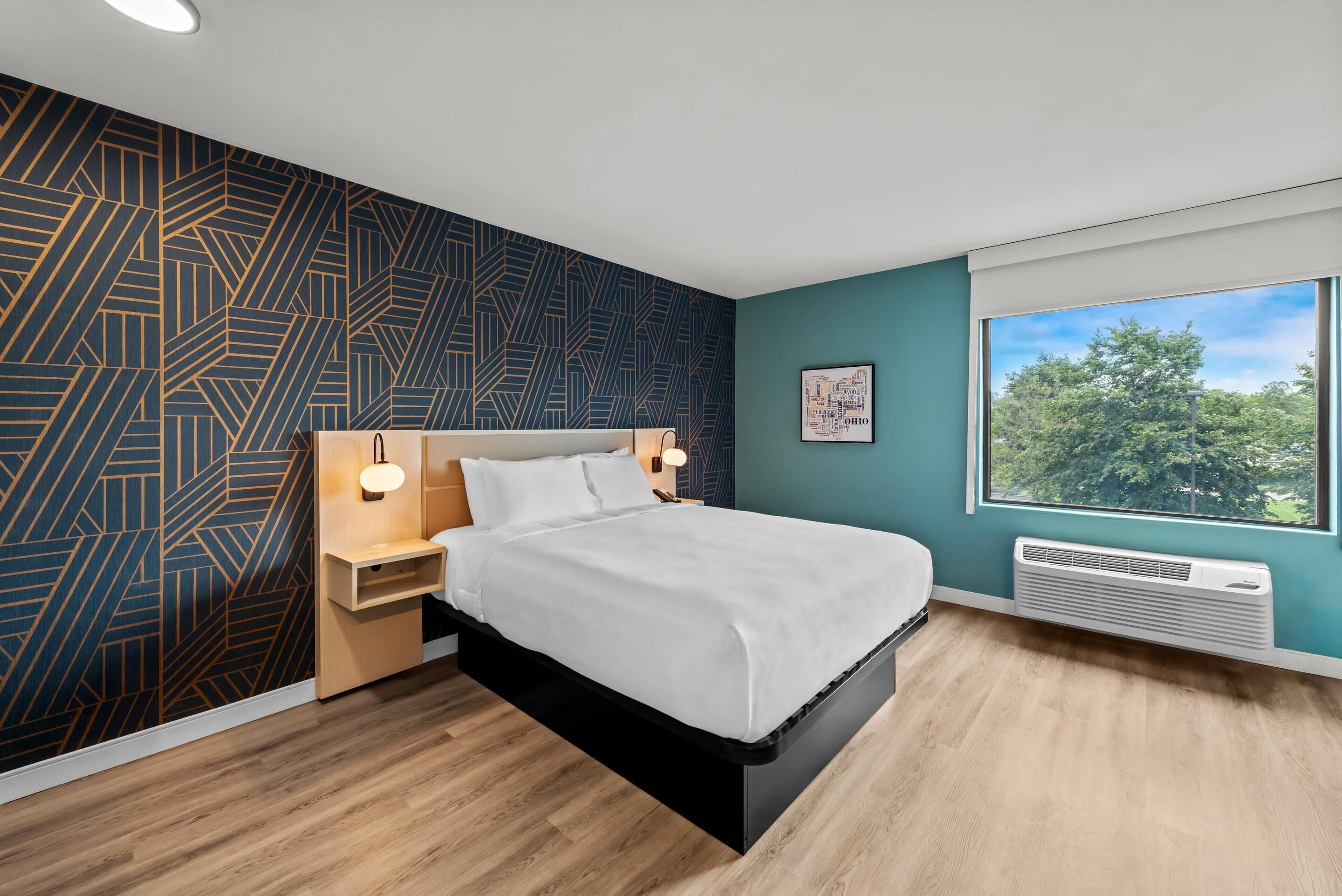 Egyptian cotton sheets, premium bedding, down comforters, pillowtop beds