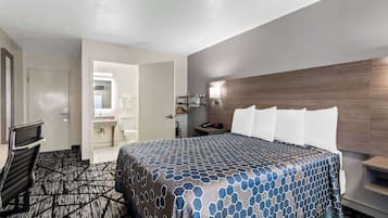 Standard Room, 1 Queen Bed, Accessible, Refrigerator & Microwave (Walk-in Shower) | Desk, laptop workspace, free WiFi, bed sheets