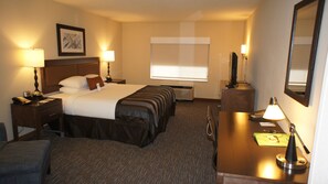 In-room safe, desk, iron/ironing board, free WiFi