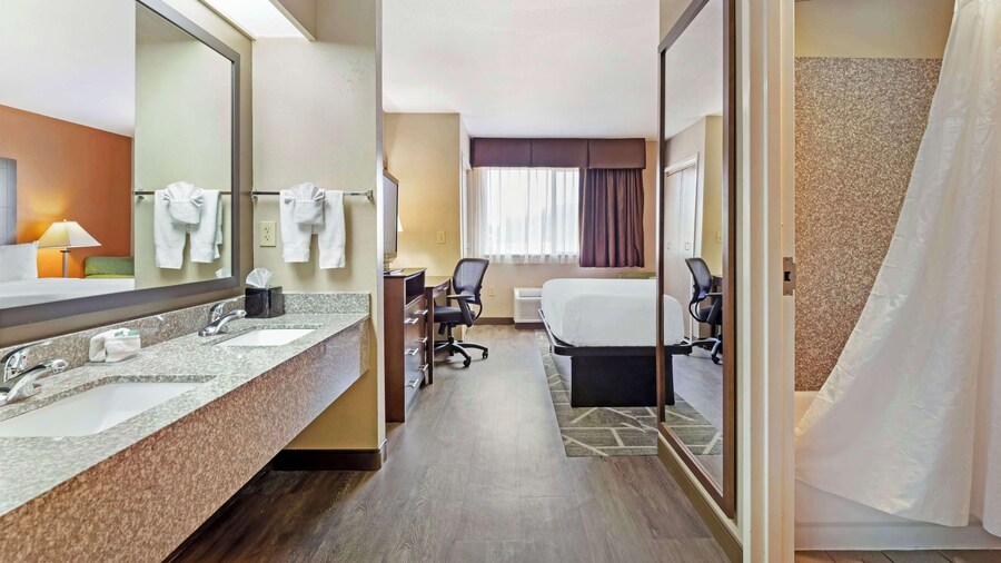 Best Western Inn & Suites