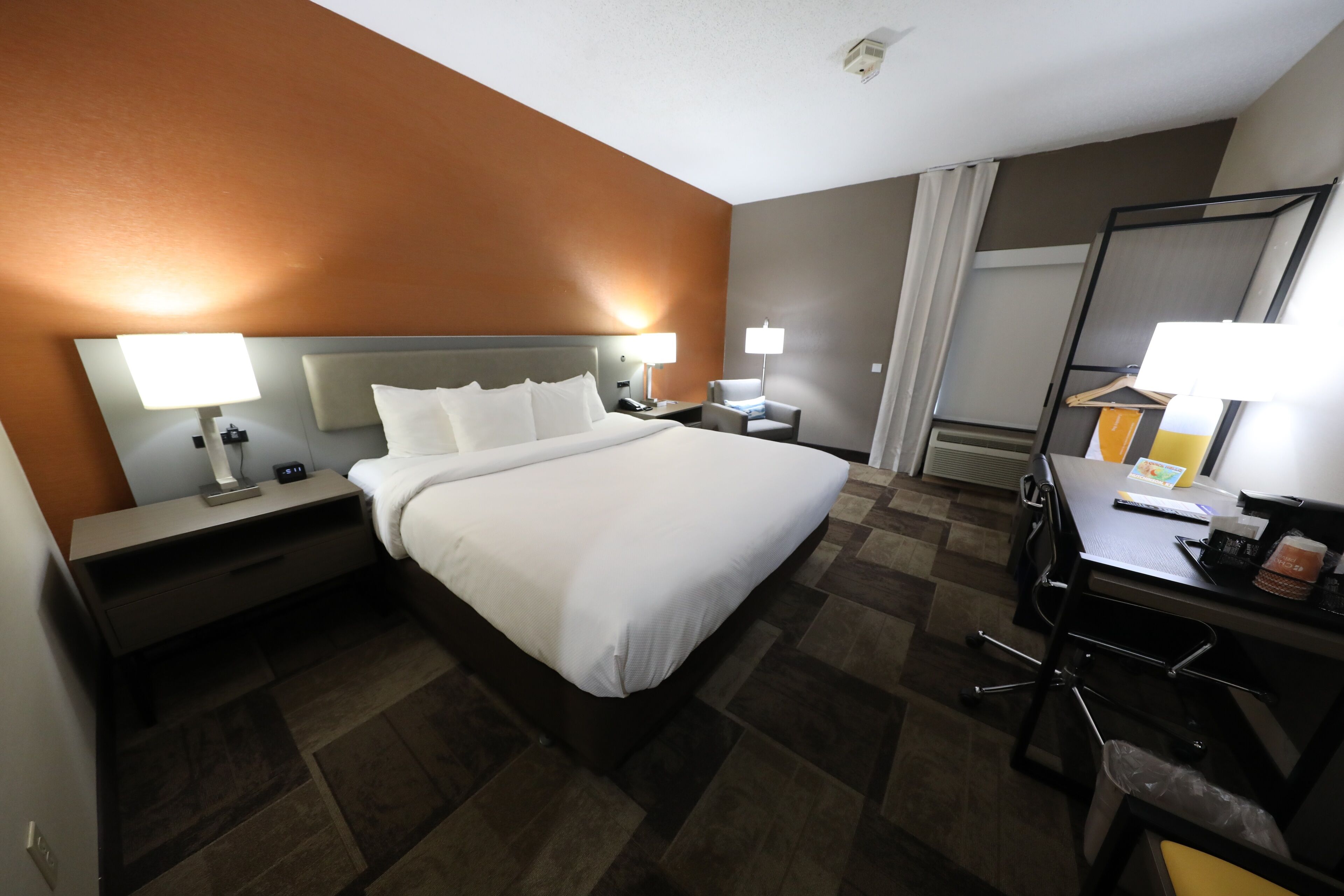 Sengetøy av topp kvalitet, skrivebord og skrivebord for bærbar PC