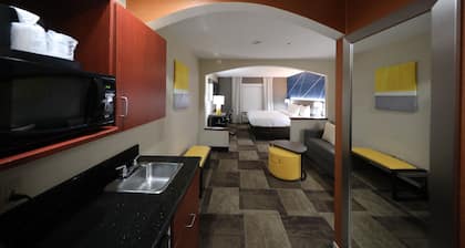 Comfort Inn & Suites Hutchinson