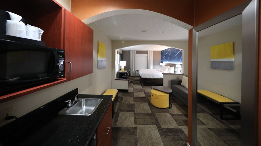 Comfort Inn & Suites Hutchinson