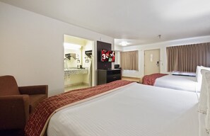 โต๊ะทำงาน, พื้นที่ทำงานแบบใช้แล็ปท็อป, ผ้าม่านกันแสง, เตารีด/โต๊ะรีดผ้า