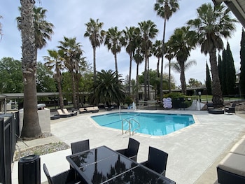 Prodigy Hotel, a Days Inn by Wyndham