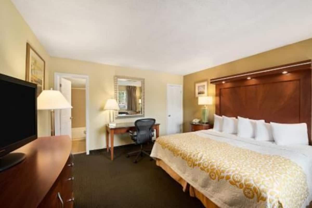 In-room safe, blackout drapes, iron/ironing board