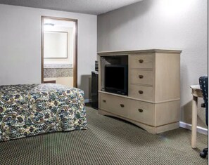 Standard Room, 1 Queen Bed, Non Smoking - FairBridge Inn Express Battle Creek (Battle Creek)