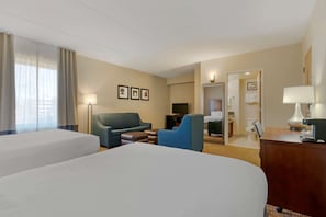 Egyptian cotton sheets, premium bedding, pillowtop beds, desk