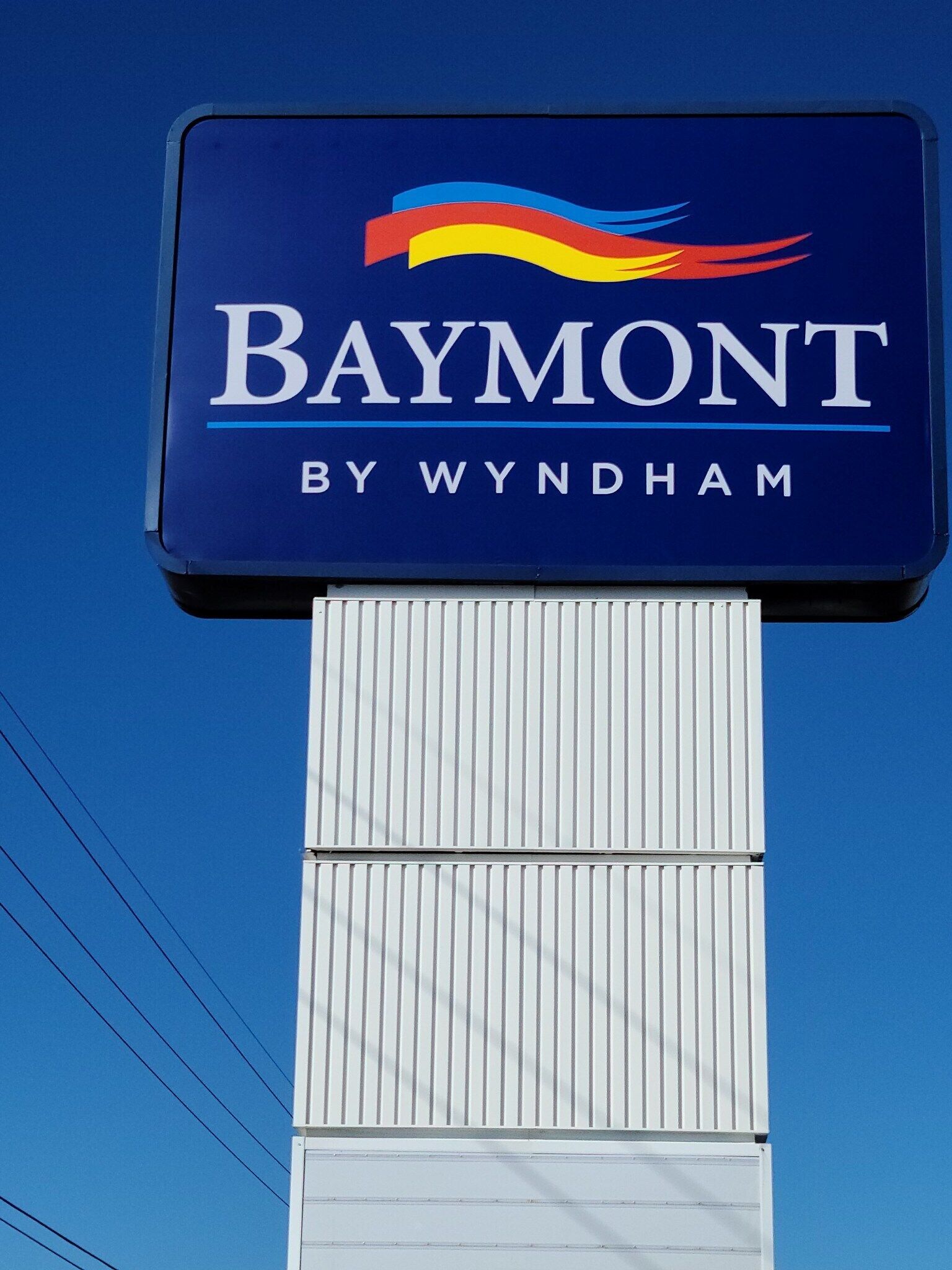 Señal de Baymont by Wyndham.