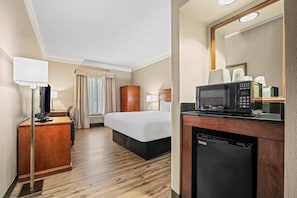 Habitación, 1 cama King size, con acceso para personas discapacitadas, para no fumadores | Caja de seguridad en la habitación, cunas gratuitas y camas extra