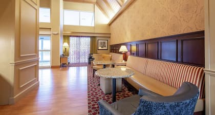 Hampton Inn & Suites Williamsburg-Richmond Rd.