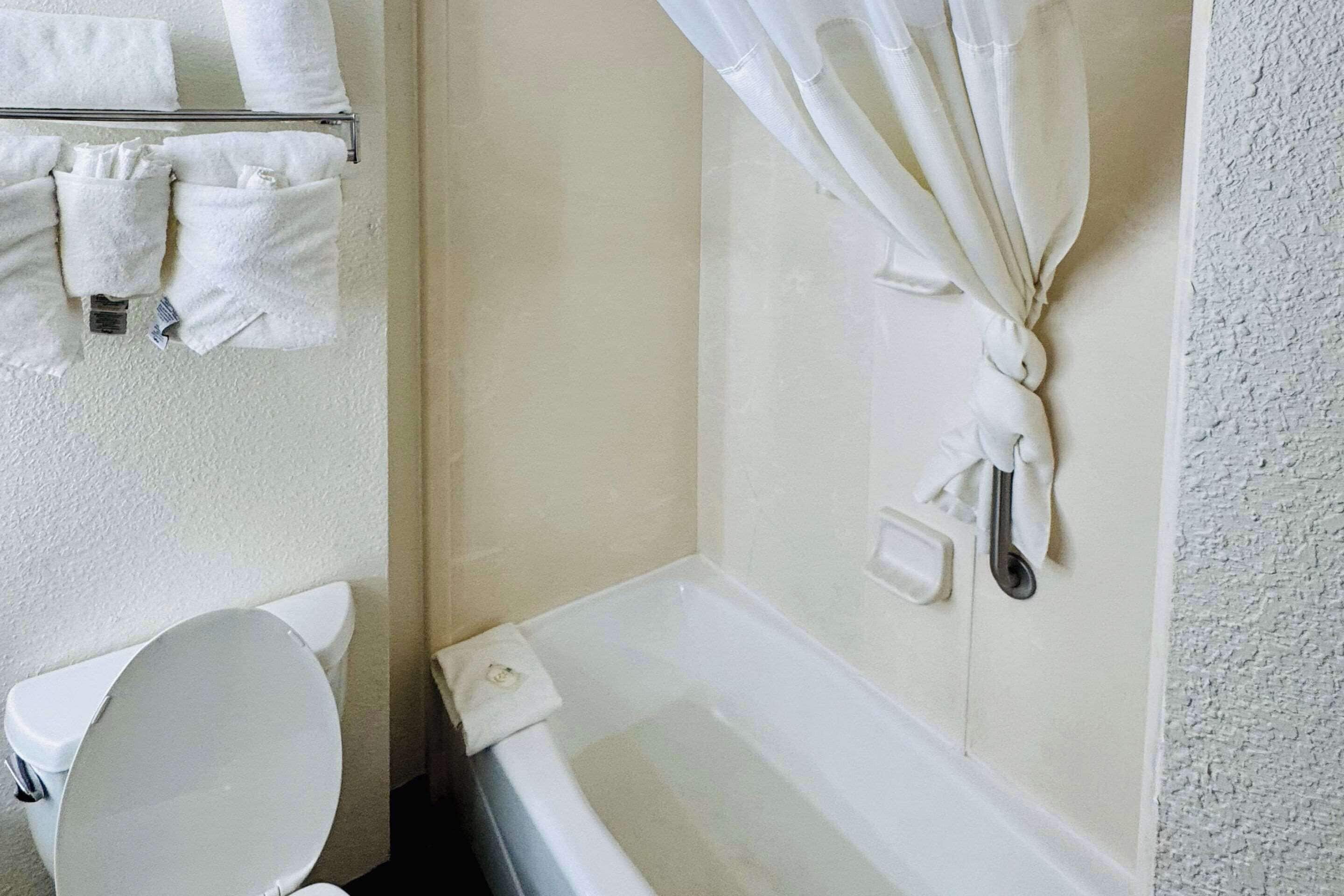 1 bedroom, desk, laptop workspace, blackout curtains