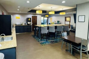 Free daily on-the-go breakfast  - Quality Inn Danville - University Area (Danville)