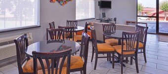 Americas Best Value Inn Batesville