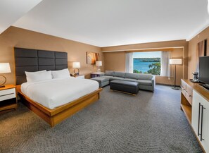 Executive suite, 1 kingsize bed | Luxe beddengoed, een kluis op de kamer, een strijkplank/strijkijzer