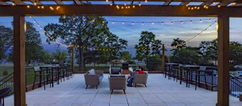 DoubleTree by Hilton Hotel Niagara Falls New York