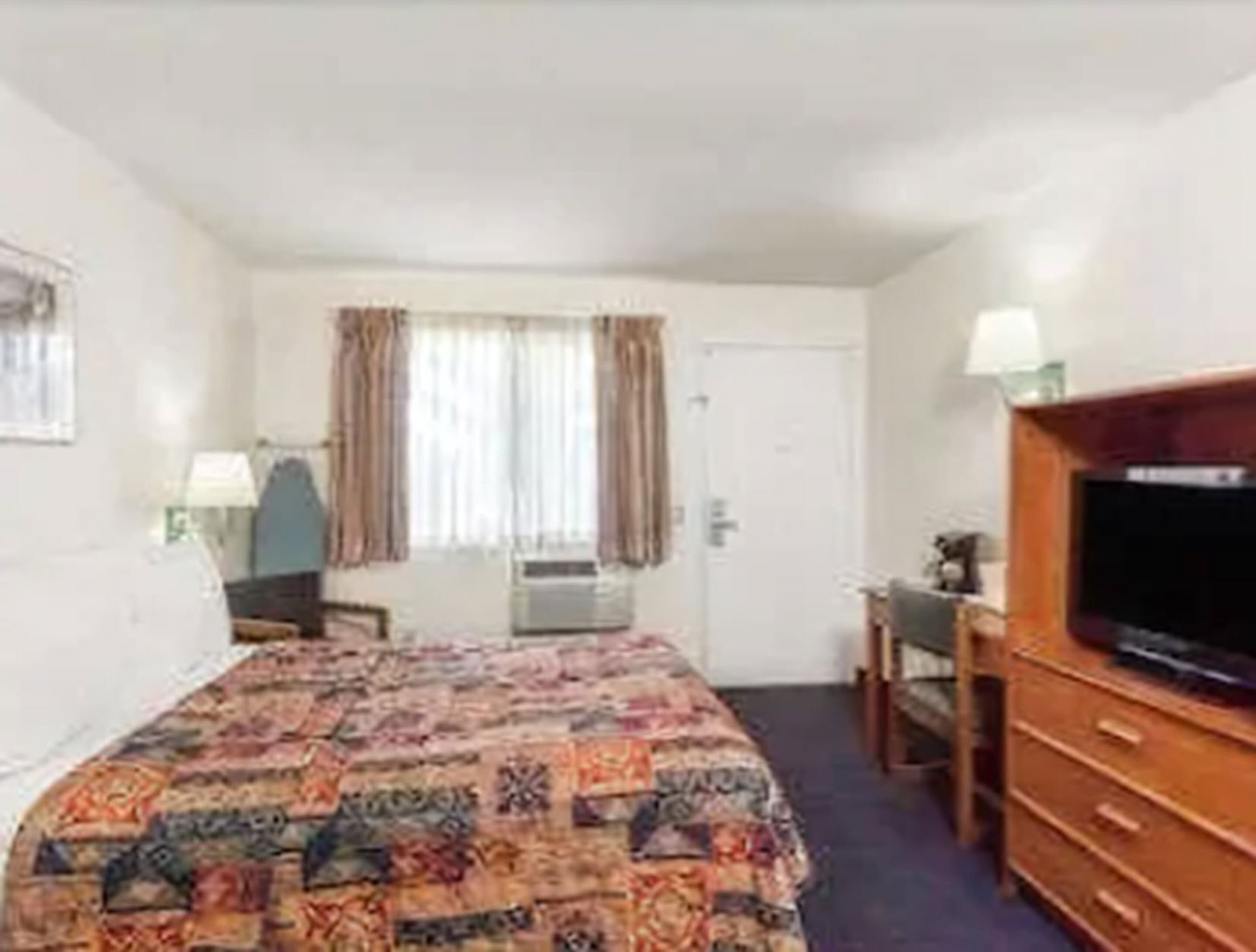 In-room safe, desk, laptop workspace, iron/ironing board