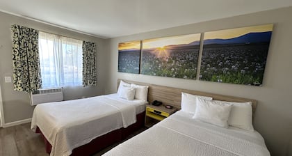Days Inn by Wyndham San Marcos