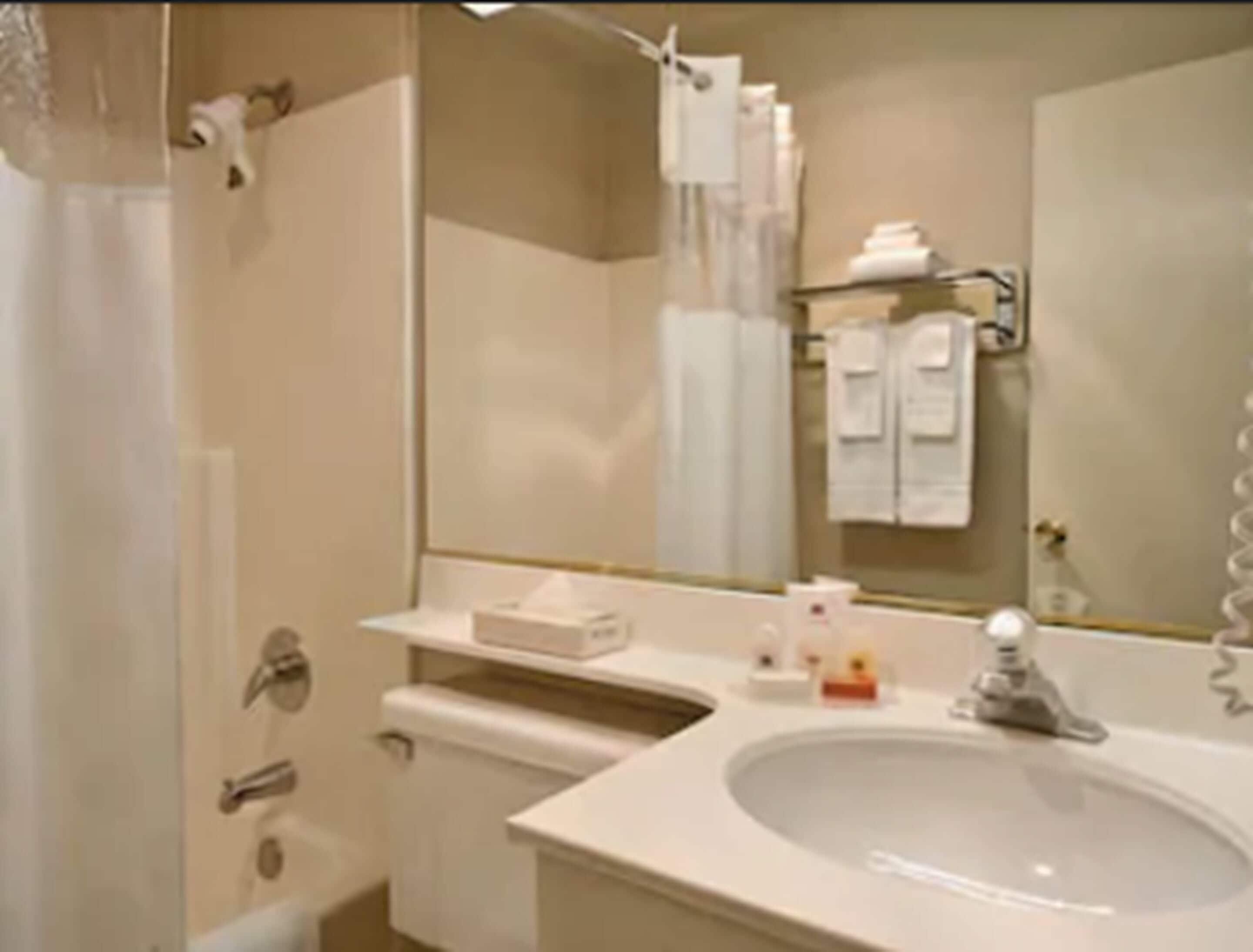 Photo - Days Inn by Wyndham San Marcos