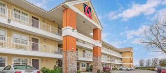 Studio 6 Suites Sacramento Northgate CA