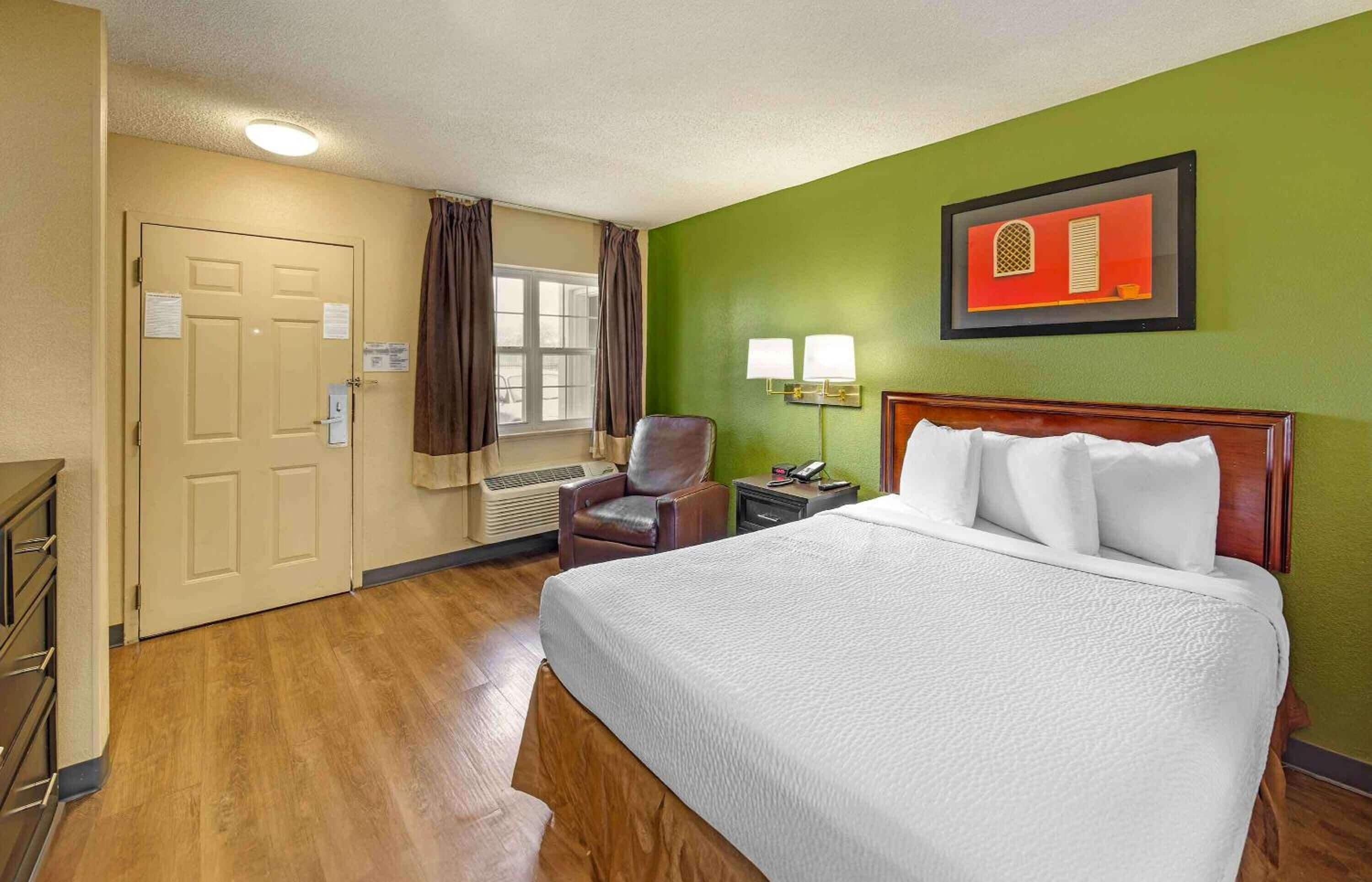 Photo - Studio 6 Suites Sacramento Northgate CA