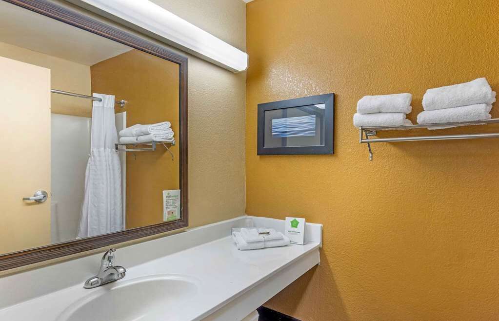 Photo - Studio 6 Suites Sacramento Northgate CA